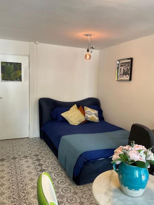 Studio2 Bright With Private Patio In Londra